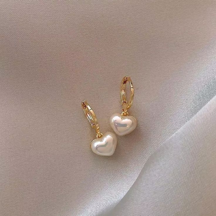 ✦ Note: All images are sourced from various creators and are shared for inspiration only.✦ Earrings 2023, Cute Jewellery, Womens Earrings, Pearl Heart, Jewelry Accessories Ideas, Heart Drop Earrings, Jewelry Essentials, Classy Jewelry, Girl Jewelry