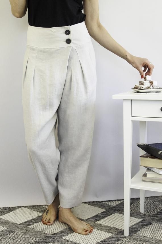 Check out this item in my Etsy shop https://www.etsy.com/listing/614191417/linen-pants-women-linen-harem-pants-20 Yoga Harem Pants, Linen Pants Outfit, Linen Harem Pants, Summer Pants Outfits, Drop Crotch Pants, Harem Pants Women, Pants Outfit Casual, Pants Summer, Boho Pants