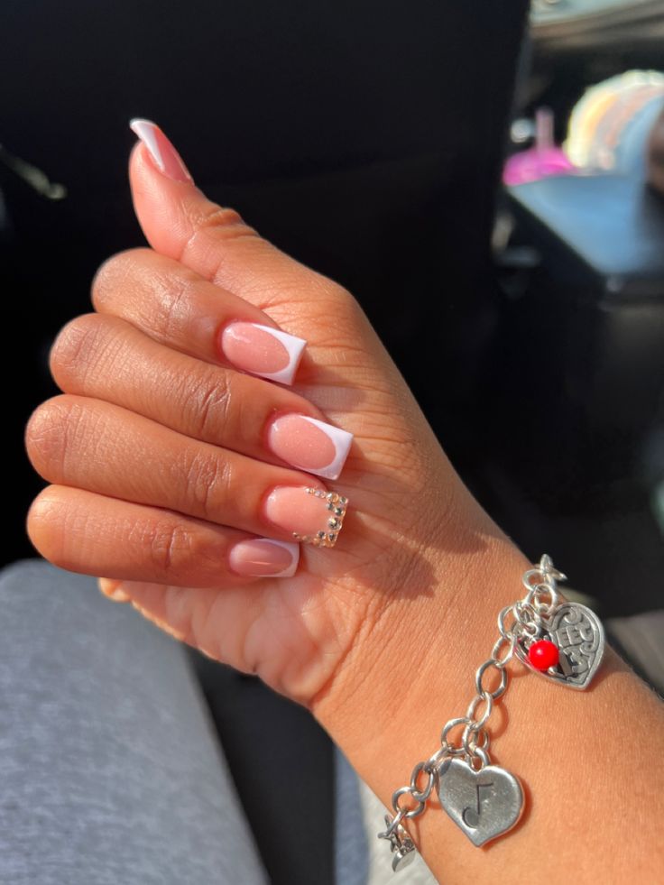 Cute Short Nail Sets French Tip Square, Acrylic Nails Nude, Acrylic Nail Set, Hard Nails, Simple Gel Nails, French Tip Acrylic Nails, Work Nails, Short Square Acrylic Nails, Acrylic Nails Coffin Pink