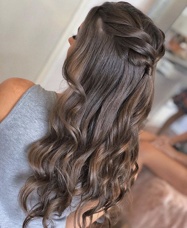 Up Dos For Prom, Beauty Hair Color, Simple Prom Hair, Hairstyles Trendy, Simple Hairstyles, Up Dos, Long Hair Color, Prom Hairstyles For Long Hair, Hairdo For Long Hair