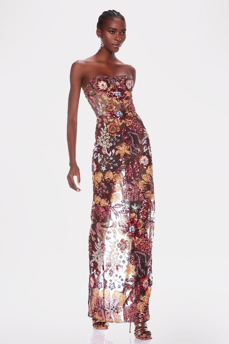 Look glamorous in the Aviana Strapless Sequined Maxi Dress. This stunning dress features a floral sequin embroidery and a maxi-length skirt for a sophisticated look. Perfect for special events, this dress will make an elegant statement. It also features an adjustable zipper design, allowing you to fit the dress to your perfect fit.Size(cm)/(inch)SMLBust80848831.232.7634.32Waist60646823.424.9626.52Hips86909433.5435.136.66Length(cm)123124125Material: Polyester *The above data is for flat dimensions, and the high elastic fabric can be stretched. *The above data is for reference only, please choose based on your usual purchase code. *This size chart is manually measured and may have an error of approximately 1-3CM. Sleeveless Gown With Contrast Sequin For Party Season, Strapless Sequin Prom Gown, Spring Party Evening Dress With Floral Print, Spring Floral Print Party Evening Dress, Contrast Sequin Gown For Gala, Sequined Strapless Dress With Fitted Bodice For Cocktail, Strapless Sequined Gown For Evening, Strapless Sequin Gown For Gala, Glamorous Floral Print Gala Dress