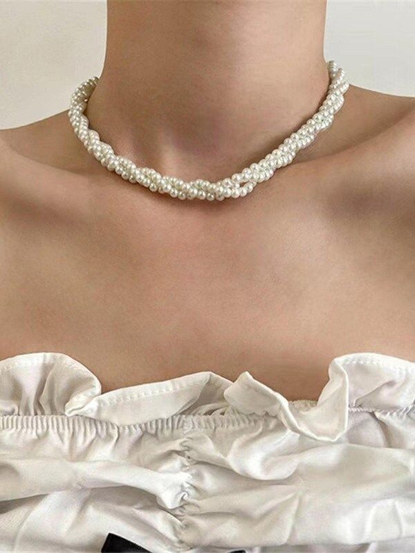 Bridal Pearl Choker Necklace, Luxury Pearl Choker, Pearl Choker for Wedding, Victorian choker, Torques African Necklace, Wedding Jewelry -------------------------------     Pearls ● Necklace   ------------------------------- Delicate accessories for women's jewelry, elegant bridal necklaces, a pretty necklace, beautiful photo shoot accessories, and cute costume jewelry, can also be used as princess queen necklaces and so on. Made with love: Fashion jewelry necklaces can make girls and women well Pearl Necklace Classic, Simple Choker, Layered Pearl Necklace, Fashion Beads, African Necklace, Pearl Choker Necklace, Pretty Necklaces, Pearl Choker, Short Necklace