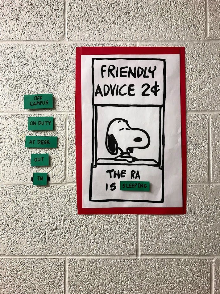 there is a sign on the wall that says friendly advice for the ra is sleeping