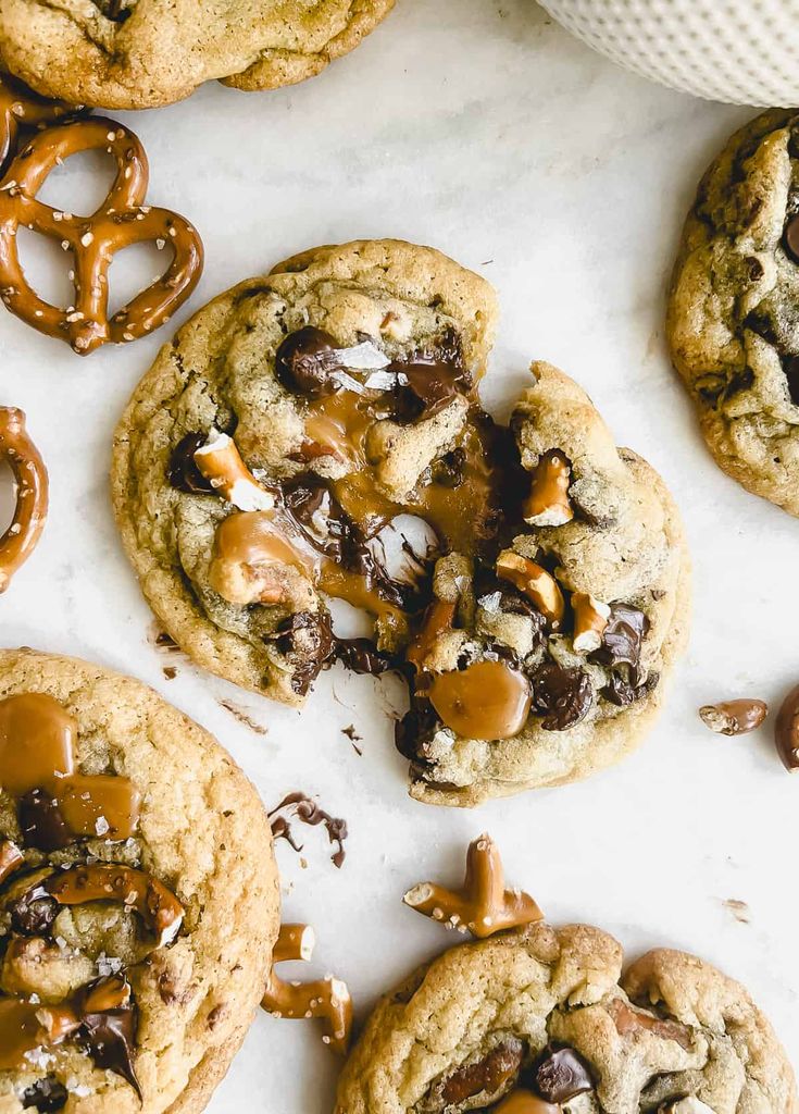 chocolate chip cookies with pretzels and salted caramel drizzles