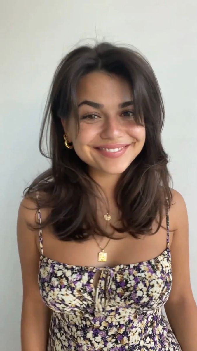 Armpit Length Hair, Middle Length Hair, Haircuts For Medium Length Hair, Armpit Fat, Brown Hair Inspo, Layered Haircuts For Medium Hair, Short Brown Hair, Hair Inspiration Short, Hairstyles For Layered Hair