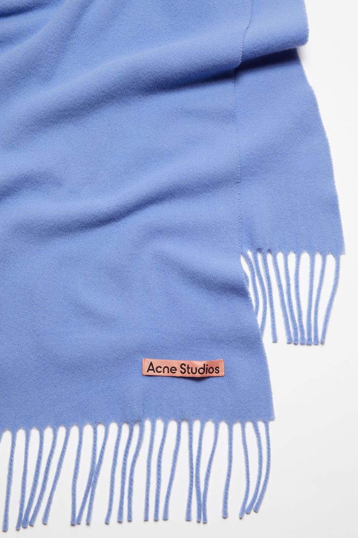 Fringed scarf is crafted from midweight wool with a soft hand-feel, detailed with a pink Acne Studios label. FN-UX-SCAR000218 Suit Jacket Dress, Denim T Shirt, Fringe Scarf, Leather Pieces, Wool Scarf, Soft Hand, Clothes Collection, Blouse Dress, Scarf Shawl