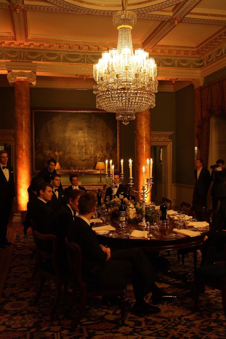 Men's dinner at #Harewood...everything that #England does right...every single time. Bar Deco, Gentlemens Club, Gentlemans Club, Dark Academia Aesthetic, The Secret History, Academia Aesthetic, Old Money Aesthetic, Cthulhu, Luxury Life