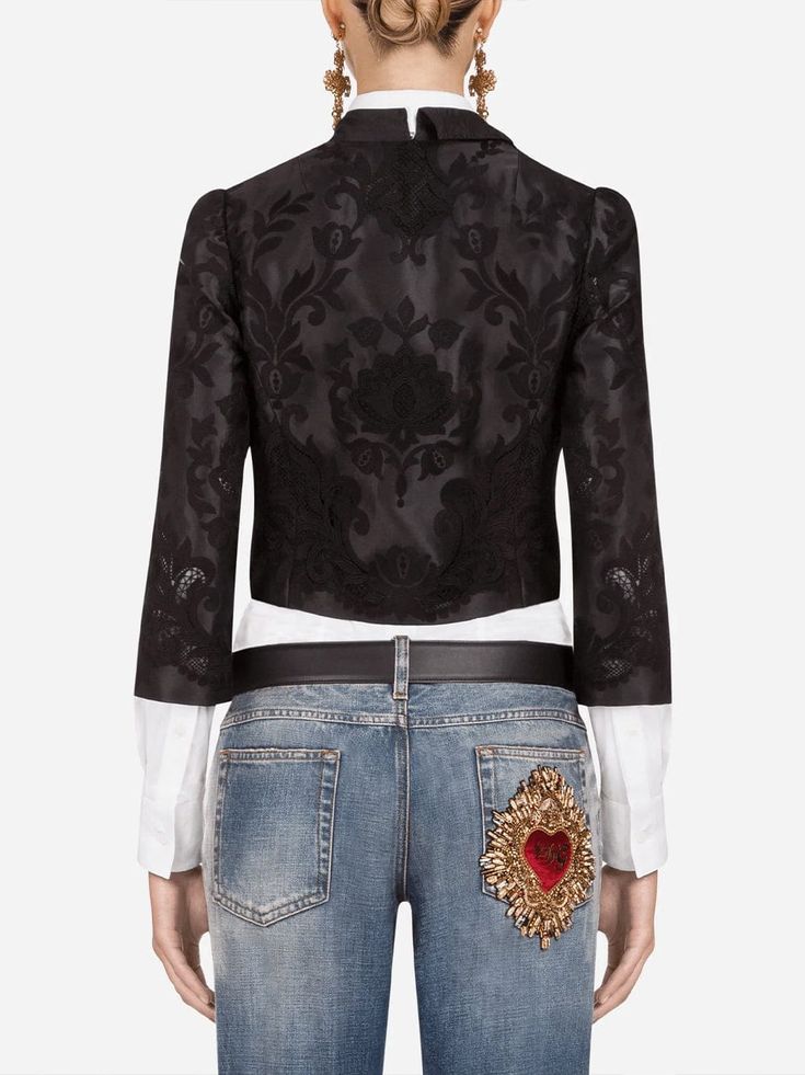 Dolce & Gabbana is your calling card if you're looking for feminine romance. The eye drawn to ornate embellishments, exquisite flower motifs, and look-at-me lace. This statement-making Cropped Stretch-Tulle Taffeta Jacket made in Italy from a black stretch silk-cotton blend has slim fit, length, asymmetric neckline, sleeves, floral lace pattern, built-in sheer corset. Organza Jacket, Jacket With Embroidery, 2019 Runway, Leg Work, Runway Collection, Embroidered Silk, Lace Pattern, Black Stretch, Primavera Estate