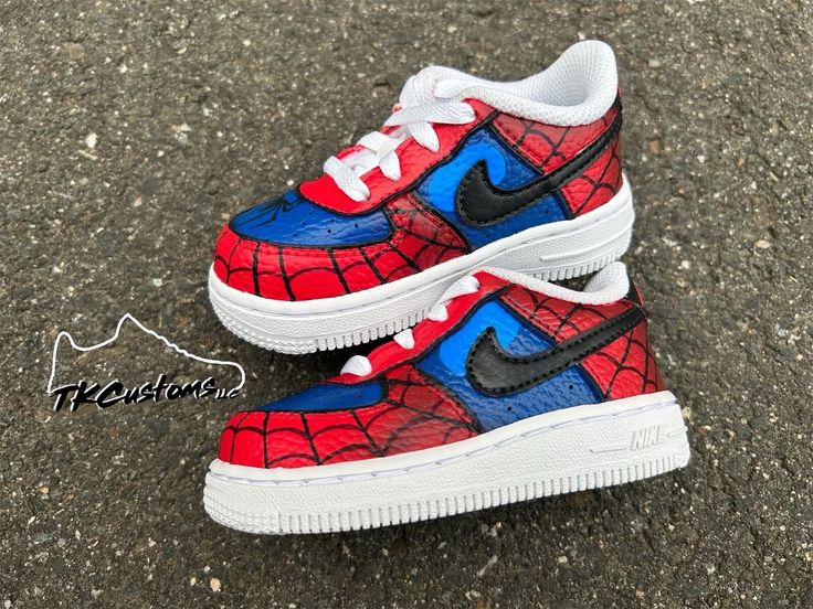 Shoes For Birthday, Spider Man Custom, Custom Baby Shoes, Shoes For Toddlers, Spiderman Gifts, Spiderman Birthday Party, Custom Painted Shoes, Custom Shoes Diy, Painted Sneakers