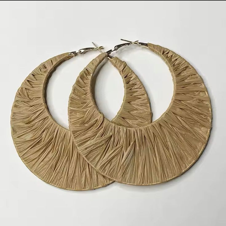 Big Boho Loop Earrings Trendy Adjustable Beige Earrings, Chic Beige Handmade Earrings, Chic Handmade Beige Earrings, Brown Hoop Earrings For Summer, Handmade Beige Hoop Earrings Elegant, Handmade Beige Elegant Hoop Earrings, Handmade Brown Hoop Earrings For Summer, Handmade Elegant Beige Hoop Earrings, Elegant Handmade Beige Hoop Earrings