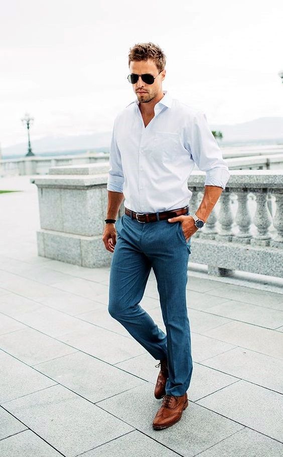 business casual look for men Capsule Wardrobe Men, White Shirt Outfits, Vegas Outfit, White Shirt Men, Hipster Man, Mens Fashion Smart, Mens Fashion Blog, Guest Attire, Wedding Attire Guest