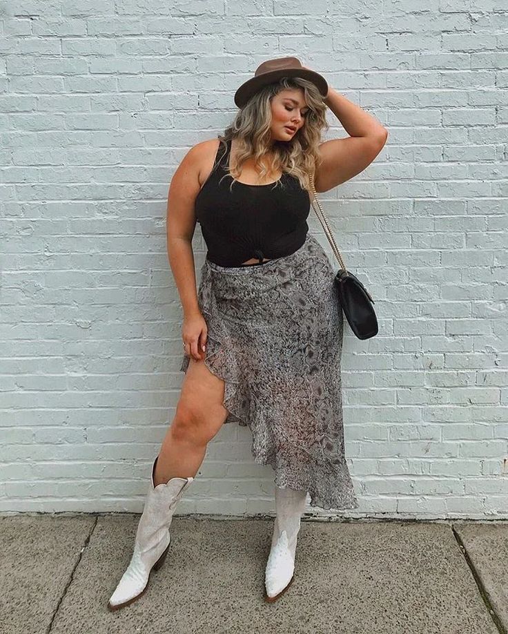 5 Plus-Size Fashion Trends for Fall 2019 | Glamour | Glamour Plus Size Nashville Outfits, Nashville Outfits Summer, Concert Outfit Plus Size, Nashville Style Outfits, Country Concert Outfits, Plus Size Fall Fashion, Plus Size Summer Outfits, Nashville Style, Trendy Plus Size Fashion