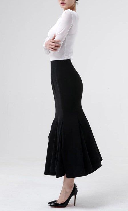 Elegant Stretch Flared Skirt, Formal Fitted Maxi Skirt, Formal Fitted Asymmetrical Maxi Skirt, Elegant Fitted Pleated Maxi Skirt, Formal Fitted Lined Maxi Skirt, Elegant Skirted Bottoms With Ruffled Skirt, Elegant Skirted Bottoms With Ruffled Details, Elegant Long Stretch Skirt, Fitted Lined Maxi Skirt For Office