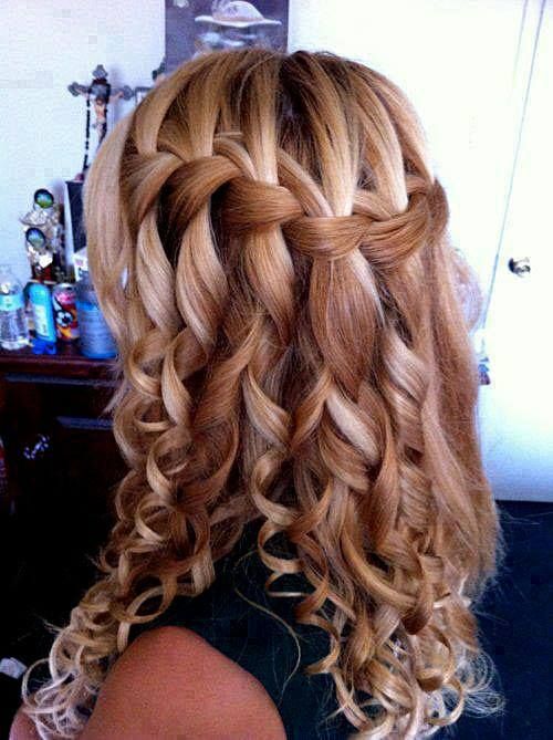 I was just lookin at some pics of cool hairstyles...i found this awesome one! Not only is the hair style cool...but the hair COLOR is even cooler! Curly Waterfall Braid, Waterfall Braid With Curls, Waterfall Braid Hairstyle, Braids With Curls, Long Curly Hair, Long Curly, Great Hair, Hair Dos, Gorgeous Hair