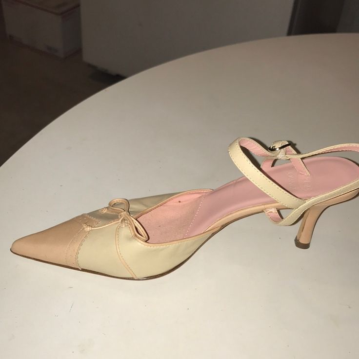 Designed By Circa . 2-Tone Mauve & Cream Sling Backs. Pointy Toes With Round Toe Line. Open Heels Wit Ankle Straps. 2.5’ Heels. Leather Soles. Very Sleek Classy & Comfy. Brand New Never Worn. Fitted Round Toe Slingback Pumps For Spring, Pink High Heel Slingback Pumps For Spring, Pink Ankle Strap Slingback Pumps For Spring, Cream Low Heel Slingback Pumps For Spring, Pink Slingback Pumps With Heel Strap For Spring, Cream Slingback Pumps With Low Heel For Spring, Spring Cream Low Heel Slingback Pumps, Summer Pink Low Heel Slingback Pumps, Cream Ankle Strap Slingback Pumps For Spring