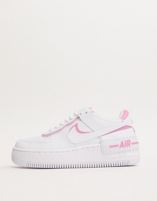 White And Pink Sneakers, Shadow Outfit, Outfit Ideas Pink, Pink Trainers, Pink Nike Shoes, Air Force Shoes, Nike Air Force 1 Shadow, Basket Nike, Nike Shoes Air Force