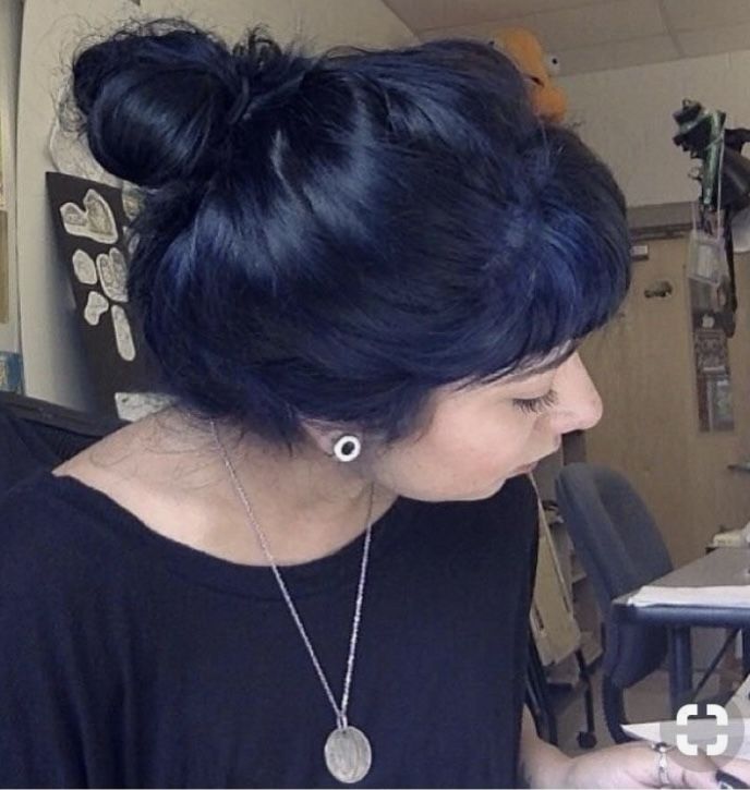 Navy Blue Hair, Blue Black Hair, Dark Blue Hair, Hair Color Blue, Hair Color And Cut, Dye My Hair, Hair Inspiration Color, Hair Inspo Color, Grunge Hair