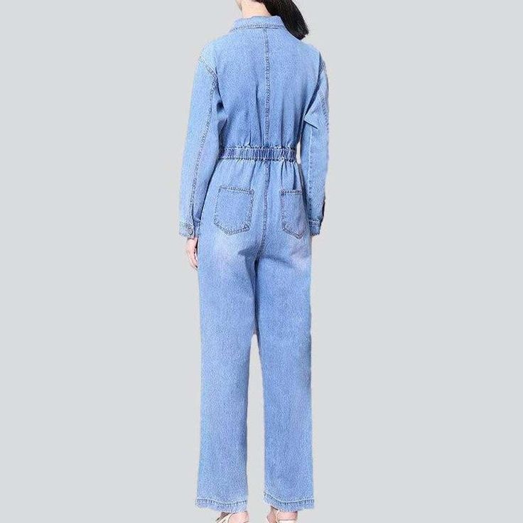 Introducing our light blue. 90s-style overalls from our 2023 Spring-Summer collection ââ‚?the perfect way to add a retro-inspired edge to your wardrobe!Why They're A Must-HaveThese overalls are the perfect combination of classic vintage style and modern fashion. The light wash fabric captures the carefree vibes of the '90s while the straight fit ensures a flattering silhouette. The buttoned closure adds an effortless touch of sophistication. making these the coolest overalls around.Distinctive F Light Wash Overall Jumpsuit With Pockets, Light Wash Overall Jumpsuits And Rompers With Pockets, Trendy Light Wash Denim Overall Jumpsuit, Trendy Light Wash Denim Overalls, Trendy Light Wash Overall Jumpsuits, Light Blue Denim Overall Jumpsuit With Pockets, Trendy Light Blue Cotton Denim Jumpsuit, Light Blue Denim Overall Jumpsuit For Spring, Blue Denim Long Sleeve Jumpsuits And Rompers