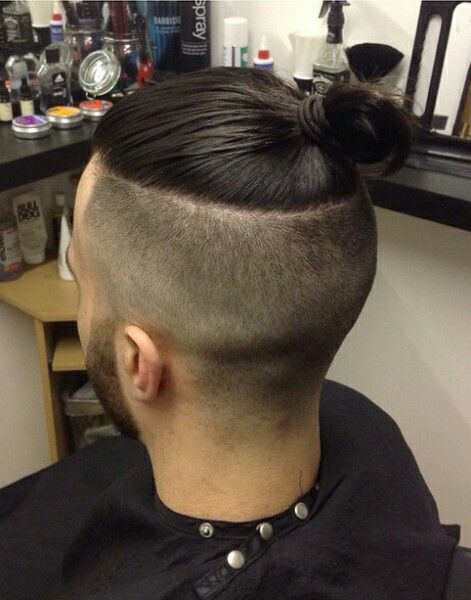 Man Bun Haircut, New Long Hairstyles, Man Bun Hairstyles, Top Knot Hairstyles, Men Haircut Styles, Boys Long Hairstyles, Corte De Cabelo Masculino, Man Bun, Undercut Hairstyles