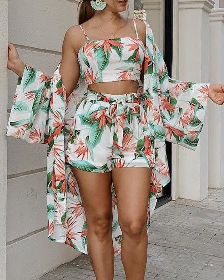 Blusas Satin, 23 Summer, Prints Fashion, Clothing Reference, 2piece Outfits, Short African Dresses, Beach Wear Outfits, Beachwear Fashion, African Fashion Women