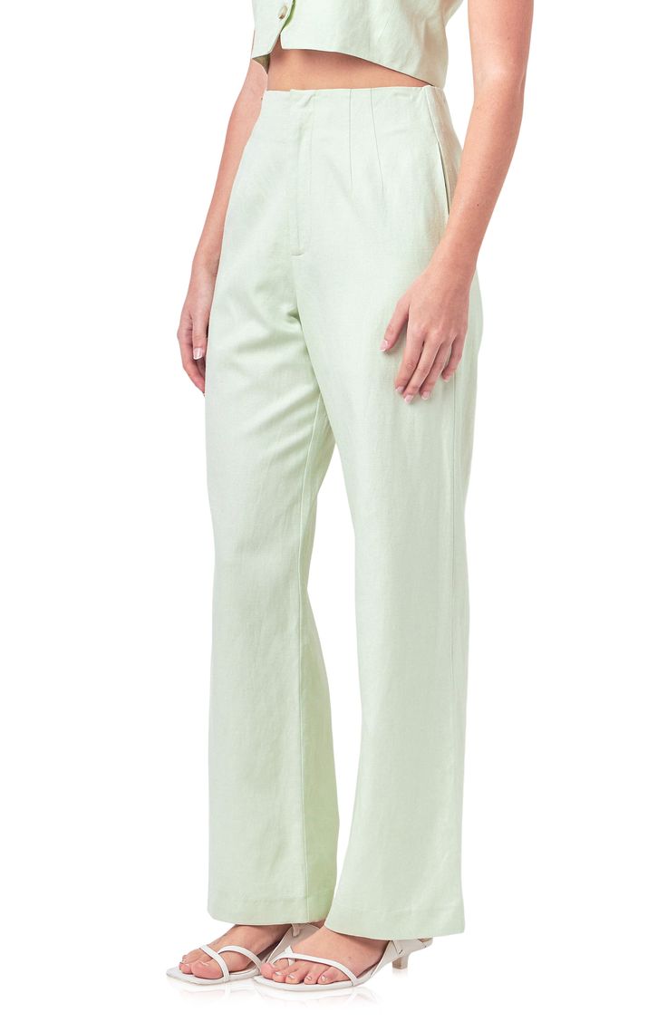 Achieve desk-to-dinner perfection in these sophisticated woven pants crafted with a high waist and on-trend wide legs. 55% ramie, 45% rayon Hand wash, dry flat Imported Elegant Green Relaxed Fit Pants, Green Linen Wide Leg Pants For Work, Modern High-waisted Wide Leg Pants For Spring, Chic Linen Pants For Spring, Chic Green Linen Wide Leg Pants, Chic Green Wide Leg Linen Pants, Modern Ankle-length Wide Leg Pants For Spring, Elegant Linen Pants With Elastic Waistband, Elegant Linen Wide-leg Dress Pants