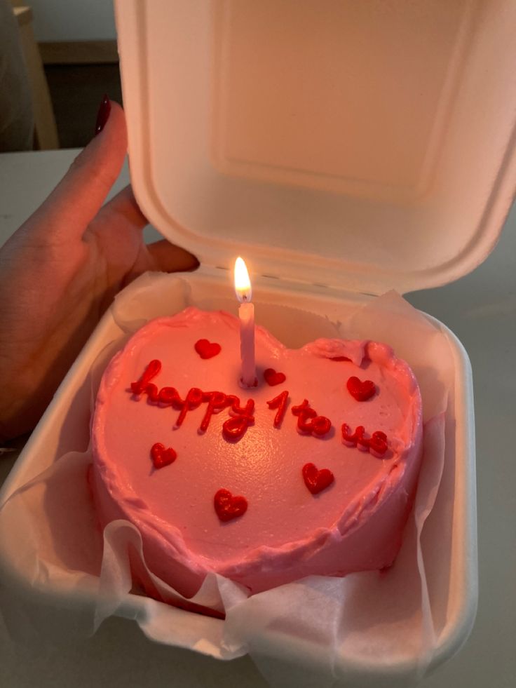 cute anniversary cake ideas candle hearts strawberry pink Small Anniversary Cake Ideas, 1year Anniversary Cake, Friendship Anniversary Cake, 1 Year Love Anniversary, One Year Cake Anniversary, 1 Year Anniversary Cake Ideas, Friendship Cakes, Anniversary Vibes, One Year Anniversary Cake