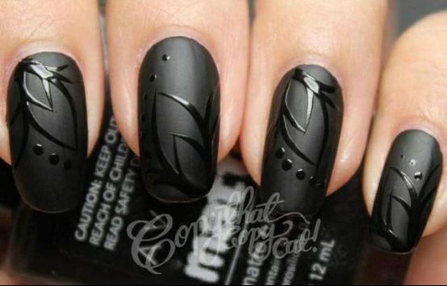 Matte black with shiny black design. Gothic Nail Art, Black And White Nails, Matte Black Nails, Gothic Nails, Black Nail Polish, Her Nails, Black Nail, Get Nails, I Love Nails