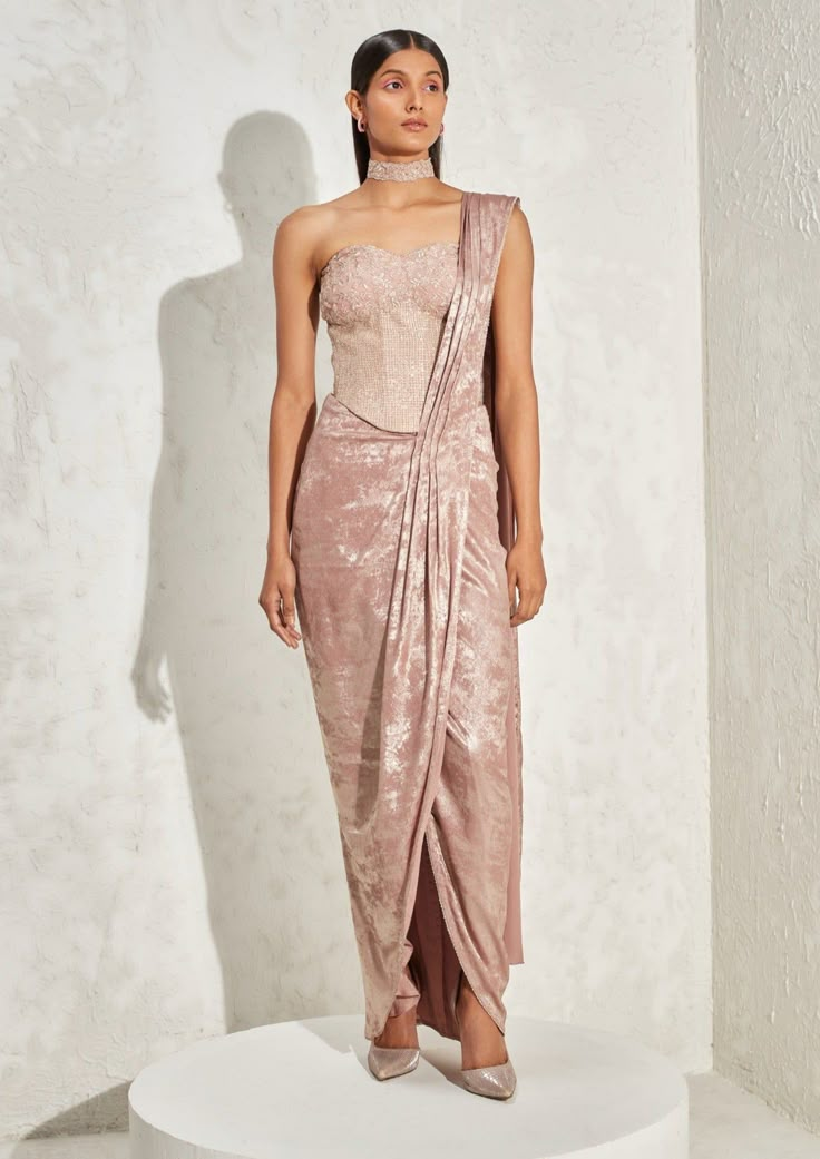 Namrata Joshipura-Rose Gold Belladonna Corset And Draped Sari-INDIASPOPUP.COM Luxury Raw Silk Traditional Drape Dresses, Luxury Semi-stitched Saree Skirt, Luxury Traditional Drape Dress With Lace Work, Saree With Corset, Namrata Joshipura, Corset Draping, Rose Gold Fabric, Desi Fits, Draped Saree