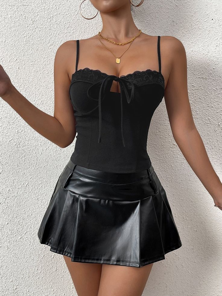 Shop Lace Trim Tie Front Bustier Top now at Partheafashion. You can also choose more fashion style. Layer Fashion, Black Cami Top, Women Crafts, Layered Fashion, Stylish Sandals, Tops Black, Summer Black, Club Party, Bustier Top