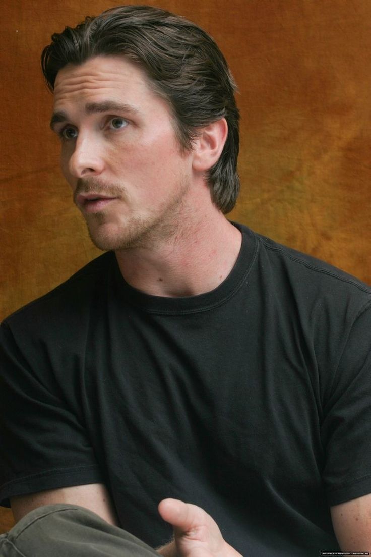 Mens Fitness Inspiration, Christian Bale 2022, Christian Bale Style, Christian Bale Hairstyle, Christian Bale Hot, Chris Bale, Wavy Hair Men, Medium Length Hair Men, Men Haircut Styles