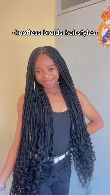 Knotless braid hairstyle🤩😍 Bday Hairstyles Ideas Black Braids, How To Style Rough Braids, Knotless Braids With Hair Jewelry, Crown Braid With Knotless Braids, Styles Of Box Braids, Medium Knotless Box Braids Hairstyles Ideas, Alternative Box Braids Hairstyles, Curly Tips Braids, Braided Singles Hairstyles