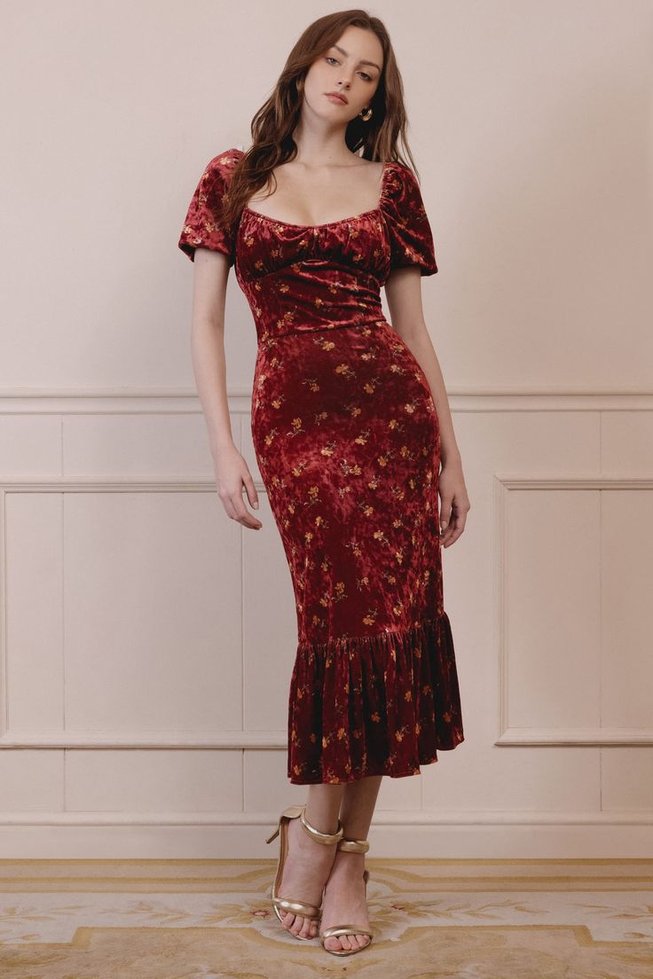 Brielle red dress is a vintage style dress that has a sweetheart neckline, fitted waist, and flowy skirt to perfectly show and accentuate your shape. This dress also features floral designs all over and puff sleeves for that timeless and vintage look. Velvet; lined bodice Cold machine gentle wash or hand wash Tumble lo