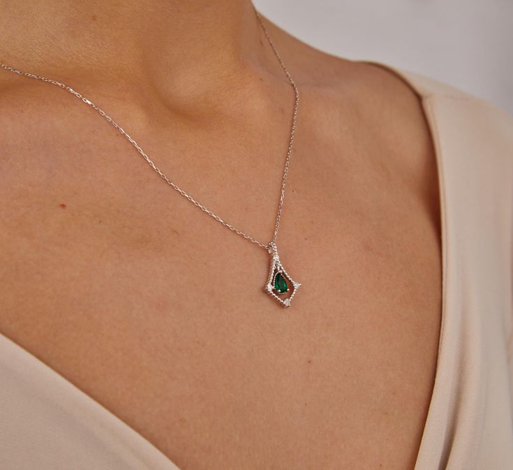 🌿 14K Gold Green Aventurine Necklace, Dainty Emerald Gemstone Pendant, Handmade Jewelry Gift 🌿 🌟 14K Gold Green Aventurine Necklace Elevate your style with our stunning 14K Gold Green Aventurine Necklace, a beautifully crafted piece designed to catch the eye. The rich green aventurine stone, set in 14K gold, exudes timeless elegance and sophistication. Perfect for any occasion, this necklace adds a touch of luxury to your look, making it an ideal choice for those who appreciate boho jewelry a Green Emerald Necklace With Jewels As A Gift, Emerald Necklace With Jewels As May Birthstone Gift, Green Birthstone Jewelry For Party, May Birthstone Gemstone Necklace For Party, Emerald Pendant Necklace With Jewels For Gift, Emerald Birthstone Necklace For Jewelry Making, Green Rectangular Stone Necklace For Gift, Gold Emerald Gemstone Necklace Gift, Emerald Necklace For Party, May Birthstone