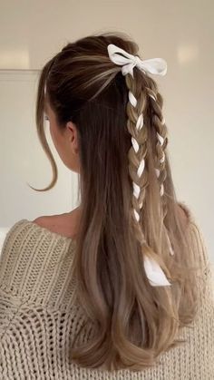 Aesthetic Princess Hairstyles, Aesthetic Bow Hairstyle, Cute Hairstyles Coquette, Coquette School Hairstyles, Couqutte Aesthetic Hairstyles, Girly Hairstyles, Cute Hairstyles For School, Hairstyle Examples, Beautiful Braided Hair