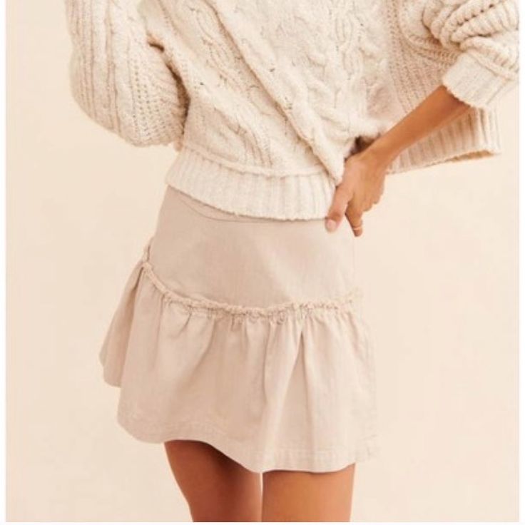 Free People Positank Tiered Mini Skirt Color: Champagne Size: 6 Brand New With Tags! Casual Beige Skirt For Fall, Cotton Mini Skirt For Spring Brunch, Cotton Lined Mini Skirt For Brunch, Chic Beige Cotton Skort, Casual Beige Pencil Skirt, Cotton Mini Skirt With Mini Hem For Day Out, Cotton Mini Skirt For Day Out In Fall, Cotton Mini Skirt For Fall Day Out, Casual Mini Skort For Brunch