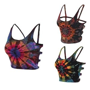 Yk2 Aesthetic Outfits Summer, Hippy Swimsuit, Hippie Bathing Suits, Hippy Festival Outfit, Hippie Shorts Outfit, Trippy Outfits Style, Hippie Asethic Outfits, Emo Hippie Aesthetic, Grunge Hippie Aesthetic Outfit