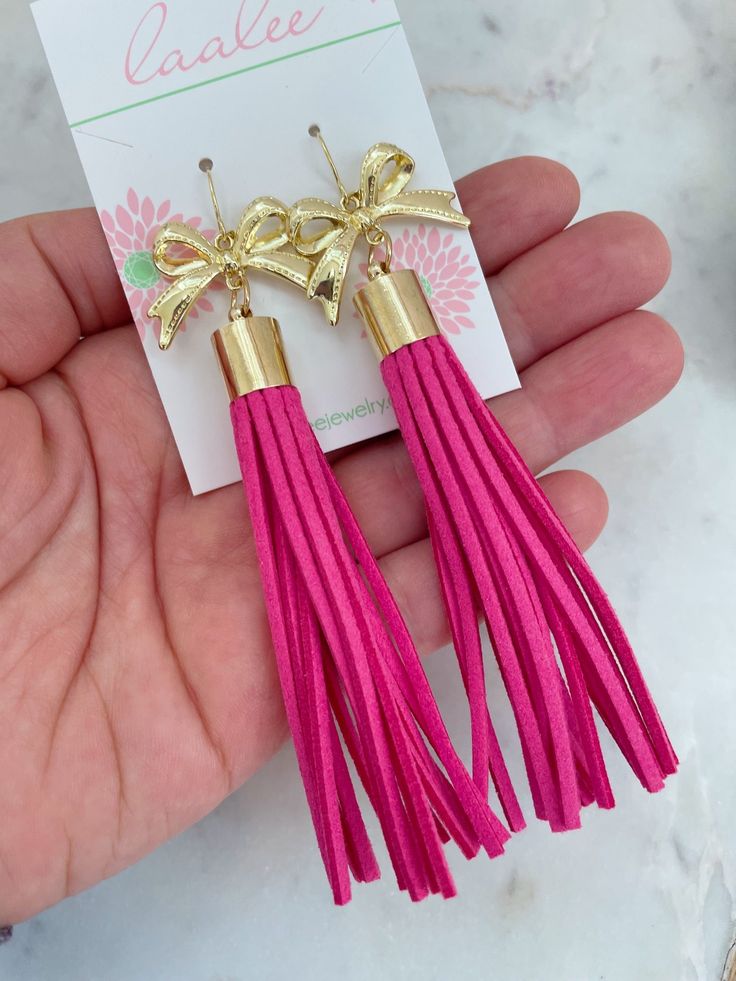 Beautiful gold bow earrings with hot pink tassels measuring approximately 4-5". So simply gorgeous! Perfect for Valentine's Day Jewelry, Christmas Gifts, Mother's Day Jewelry! Giftbox included! Gold Bow Earrings, Pink Tassel Earrings Pink Tassel Earrings, Mother's Day Jewelry, Pink Tassel, Jewelry Christmas, Bow Earrings, Earrings Pink, Tassel Earrings, Gold Earrings, Mother's Day