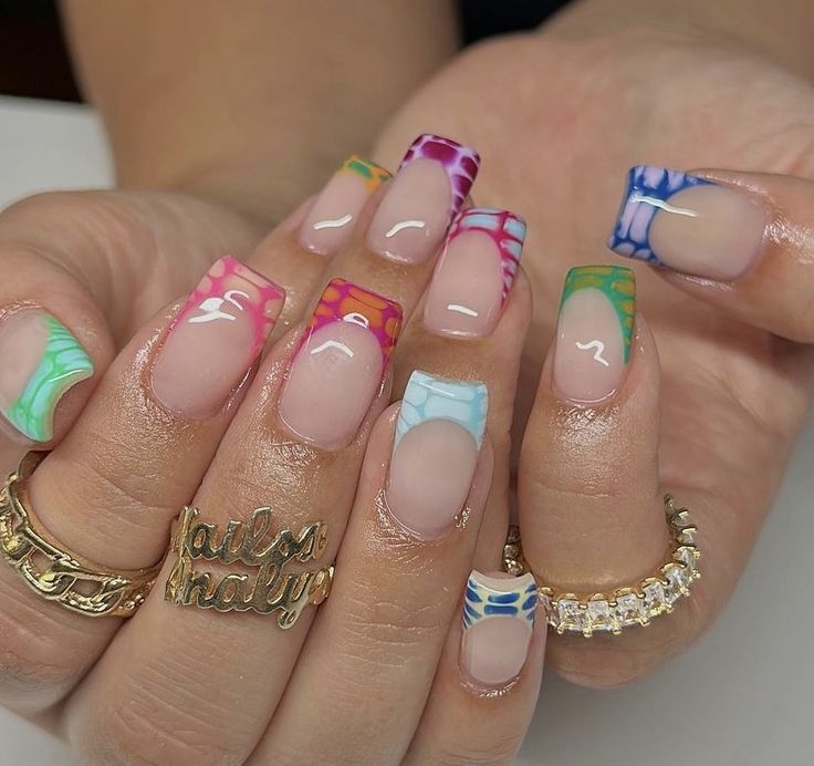 Cool Gel Nails, Acrylics Square, Colorful French Nails, Nails Sommer, Gel Nails Ideas, 2000s Nails, Colourful Acrylic Nails, Acrylic Nail Shapes, Hello Nails