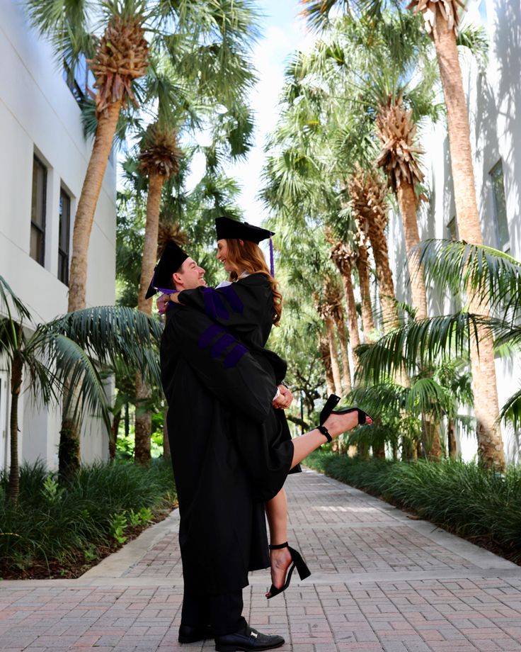 Grad couple boyfriend girlfriend graduation pictures law school university college masters doctorate JD cute inspo photographer palm trees library pickup university of Miami UM cap and gown outdoor lighting candid Instagram Pinterest trendy power couple lawyer Grad Pic Couple, Grad Photo Ideas Couple, Boyfriends Graduation, Couple Graduation Poses, Law School Graduation Photos, Graduation Couple Poses, Couple Graduation, Graduation Couple, Couple Graduation Photoshoot