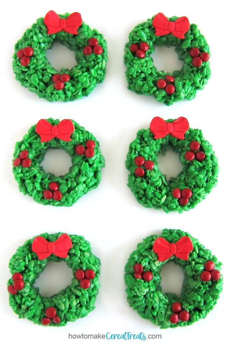 Rice Krispie Treat Wreaths Green Rice Krispie Treats, Christmas Dessert Platter, Fun Rice Krispie Treats, Krispie Treats Christmas, Dessert Platters, Treats For Christmas, Rice Krispie Treats Christmas, Christmas Party Treats, Christmas Cookie Recipes Holiday