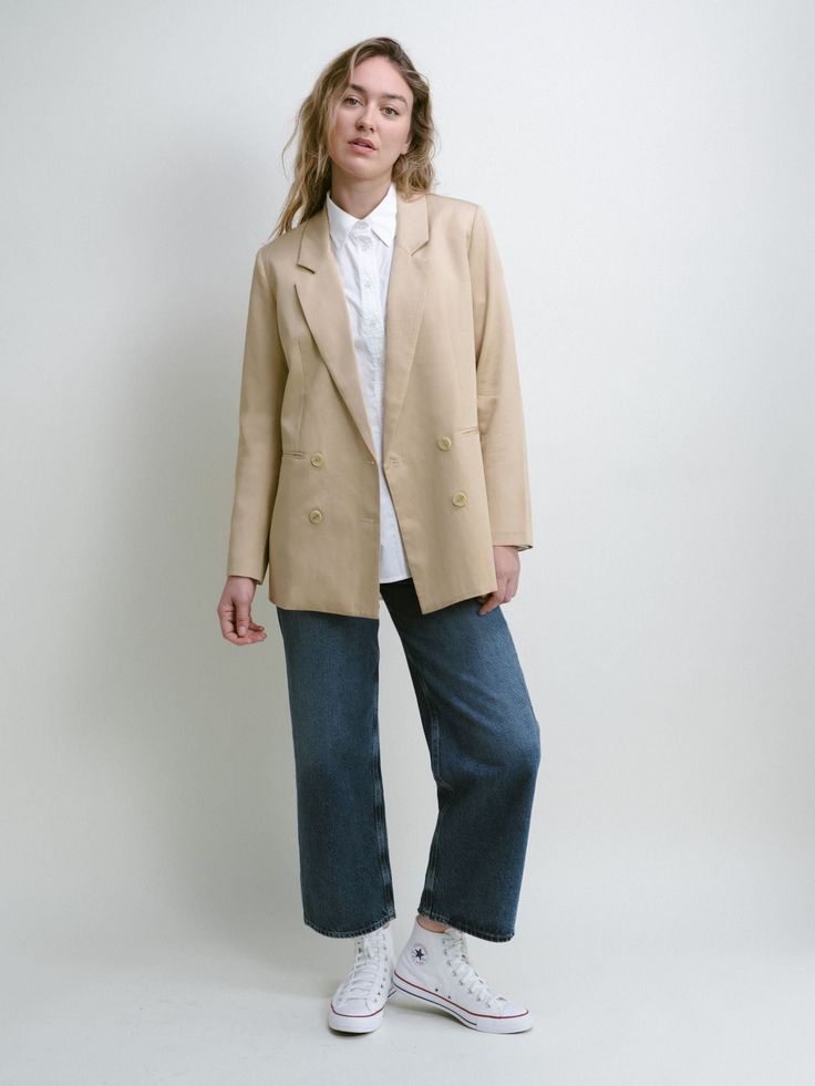 If you have a power blazer like this, you’re ready to take on the world. Wear it as a two-piece set with our Wide Leg Stride Pant, or simply throw it over a t-shirt and jeans. With a strong shoulder and oversized silhouette, it’s calling you to use your stability to support others. Best Blazer, Strong Shoulders, Denim Hat, T Shirt And Jeans, Oversized Silhouette, Engineered Garments, Sweater And Shorts, Blazers For Women, Comfortable Fashion