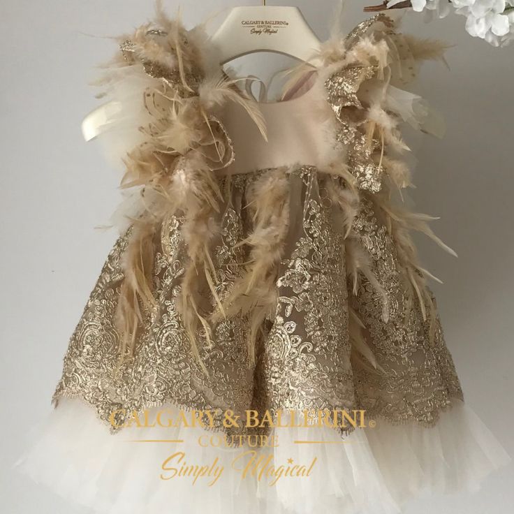 kids couture birthday dress for girls Birthday Dress Outfit, Gold Baby Dress, Dress For Birthday Party, Baby's First Birthday, Golden Dress, Baby Couture, Cake Smash Outfit, Communion Dresses