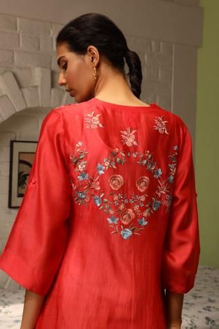 Shop for Prama by Pratima Pandey Red Silk Chanderi Kurta Set for Women Online at Aza Fashions Pratima Pandey, Parsi Embroidery, V Neck Kurta, Kurta Set For Women, Embroidered Hem, Scallop Hem, Embroidered Neckline, Fabric Silk, Kurta Set