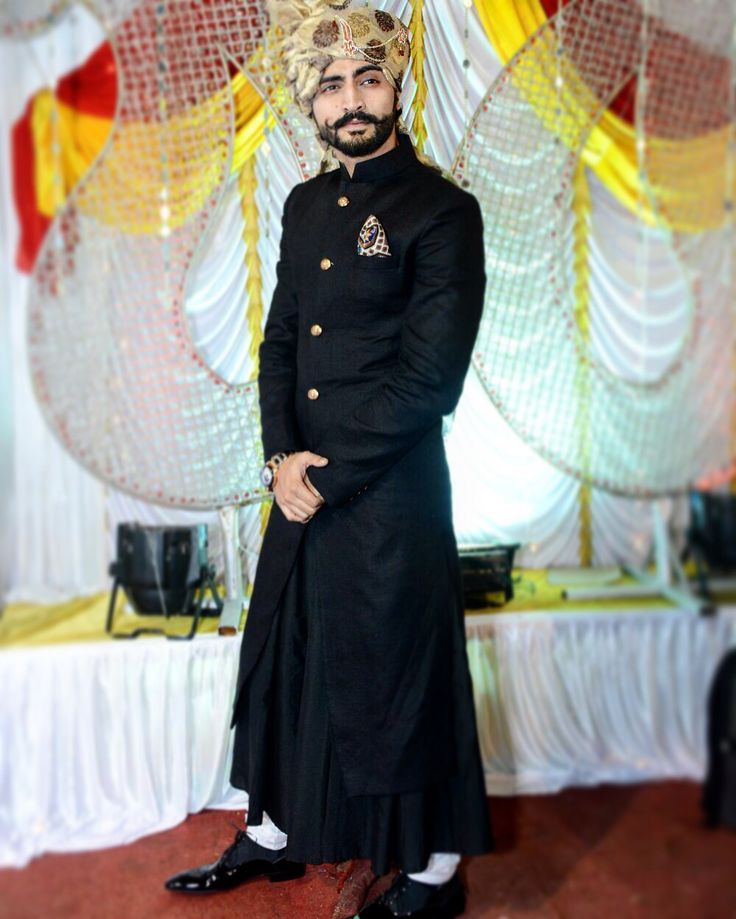 Long and black anarkali style for men. Formal Black Long Sleeve Anarkali Set, Black Long Sleeve Sherwani For Groom, Black Cotton Sherwani With Long Sleeves, Luxury Black Long-sleeve Bandhgala, Black Long Sleeve Sherwani With Sequins, Black Anarkali, Anarkali, Victorian Dress, Dresses With Sleeves