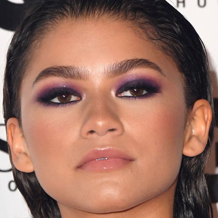 Eyeshadow Looks Asian, Makeup Looks Prom, Purple Smokey Eye Makeup, Dark Smokey Eye Makeup, Purple Eyeshadow Looks, Eyeshadow For Hooded Eyes, Plum Eyeshadow, Purple Makeup Looks, Applying Eyeshadow