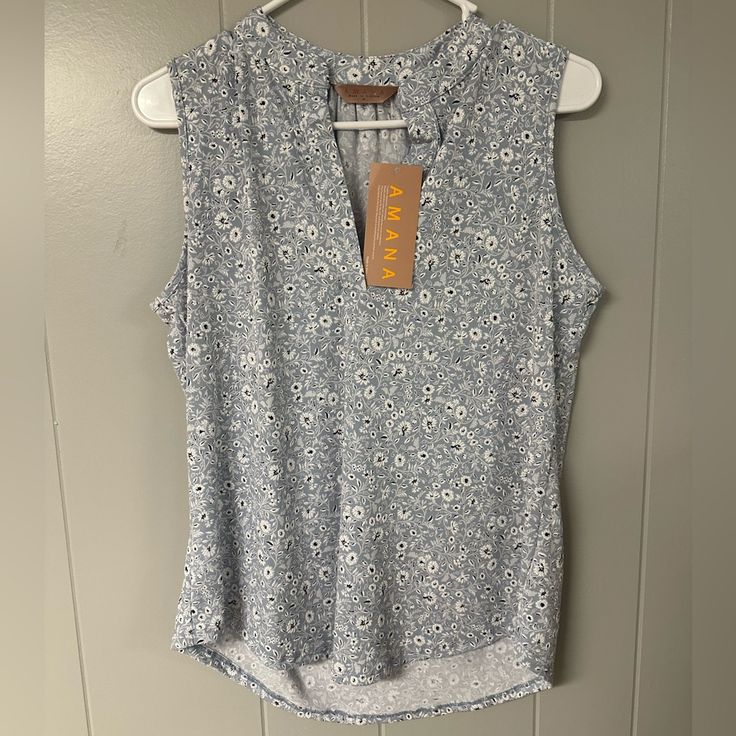 Brand New With Tags Never Worn Stretchy Material Sleeveless Blouse, Stretchy Material, Top Blouse, Brand New, Womens Tops, Floral, Blue, Women Shopping, Color