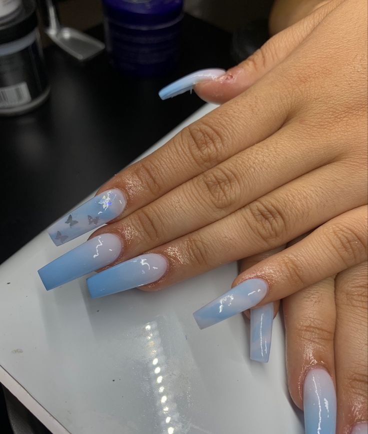 Baby Blue Marble Nails, Marble Acrylics, Blue Long Nails, Blue Ombré Nails, Blue Marble Nails, Uñas Ideas, Blue Ombre Nails, Ombré Nails, Long Nail Designs