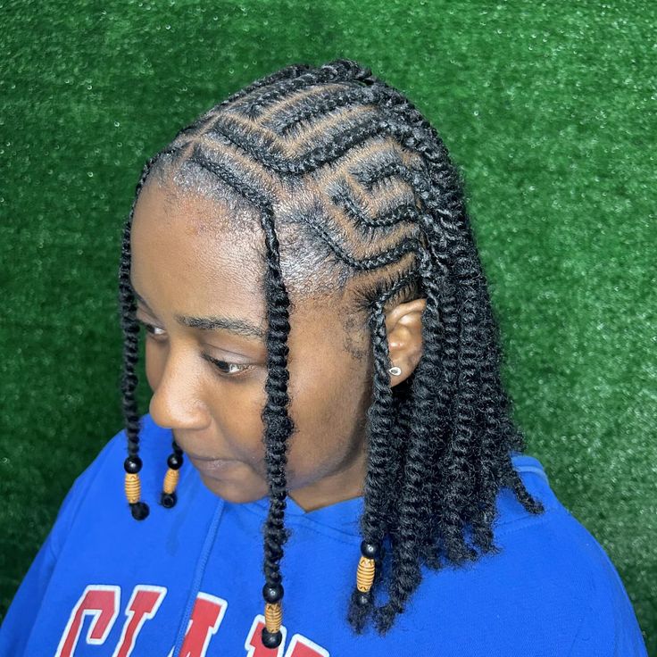 Short Fulani twists ❤️ Fulani Natural Hair Twists, Fulani Braids On Natural Hair Short, Fulani Twists Natural Hair, Short Fulani Twist, 4c Natural Hairstyles Braids Short, Fulani Natural Hairstyles, Fulani Hairstyles Natural Hair, Easy And Quick Braided Hairstyles, Fulani On Natural Hair