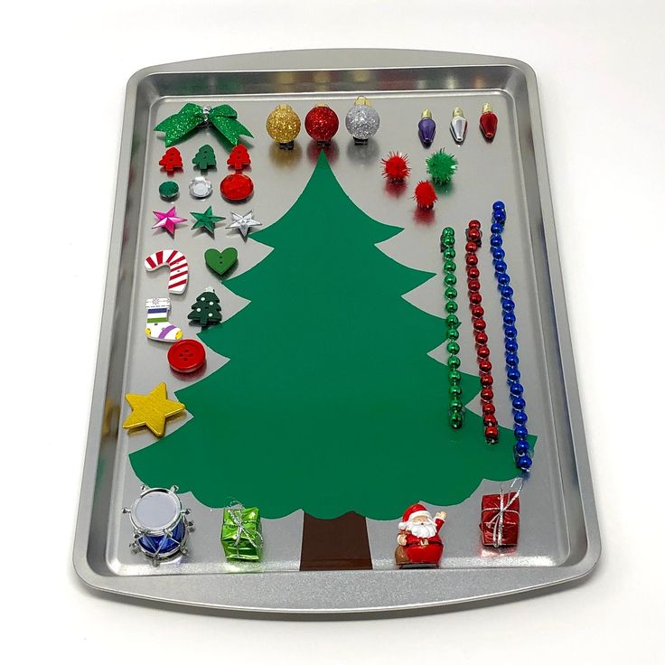 Not recommended for children under 3      Due to small pieces and magnets Magnetic Christmas Tree Sensory Kit includes- 9x13 magnetic pan with permanent vinyl image 33-37 magnetic build-it pieces (Pieces may vary slightly in color/style/size) Zipper pouch for easy storage with label Each of our themed magnetic build-it kits come with 32-35 magnetic design pieces. Use your imagination to create and build your own Christmas tree, gingerbread house, snowman, snow globe, unicorn tree and more. There Table Activities, Christmas Tree Kit, Preschool Christmas Crafts, Preschool Christmas, 12 December, Sensory Bin, Toddler Art, Toddler Christmas, Family Ornament