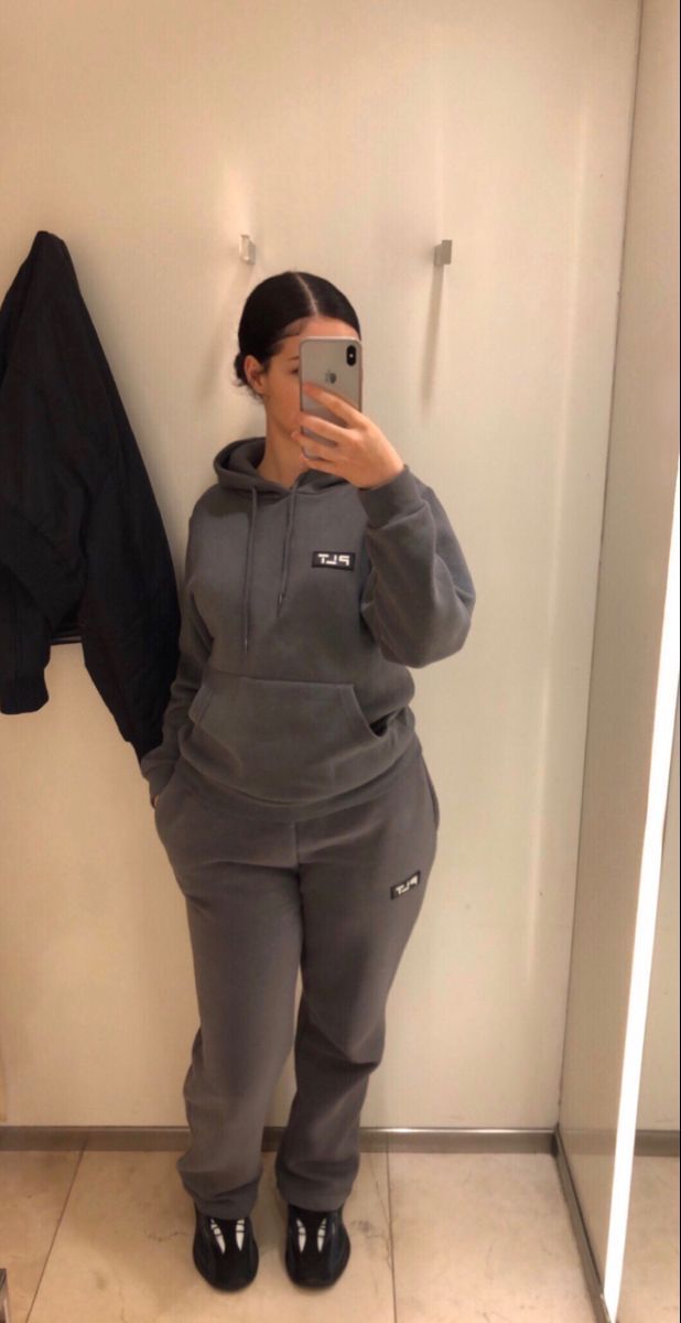 Outfit Jogging, Tracksuit Outfit, Best Winter Outfits, Mode Zara, Cute Lazy Outfits, Chill Outfits, Causual Outfits, Cute Comfy Outfits